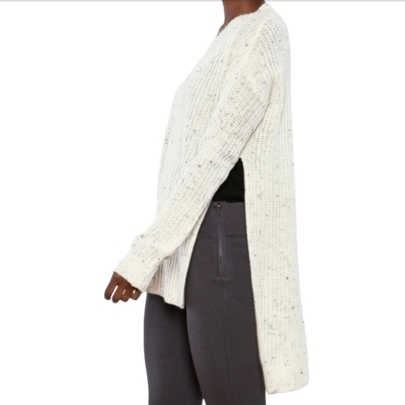 𝅺elan Hi/Low Vneck Sweater NWOT - Picture 3 of 8